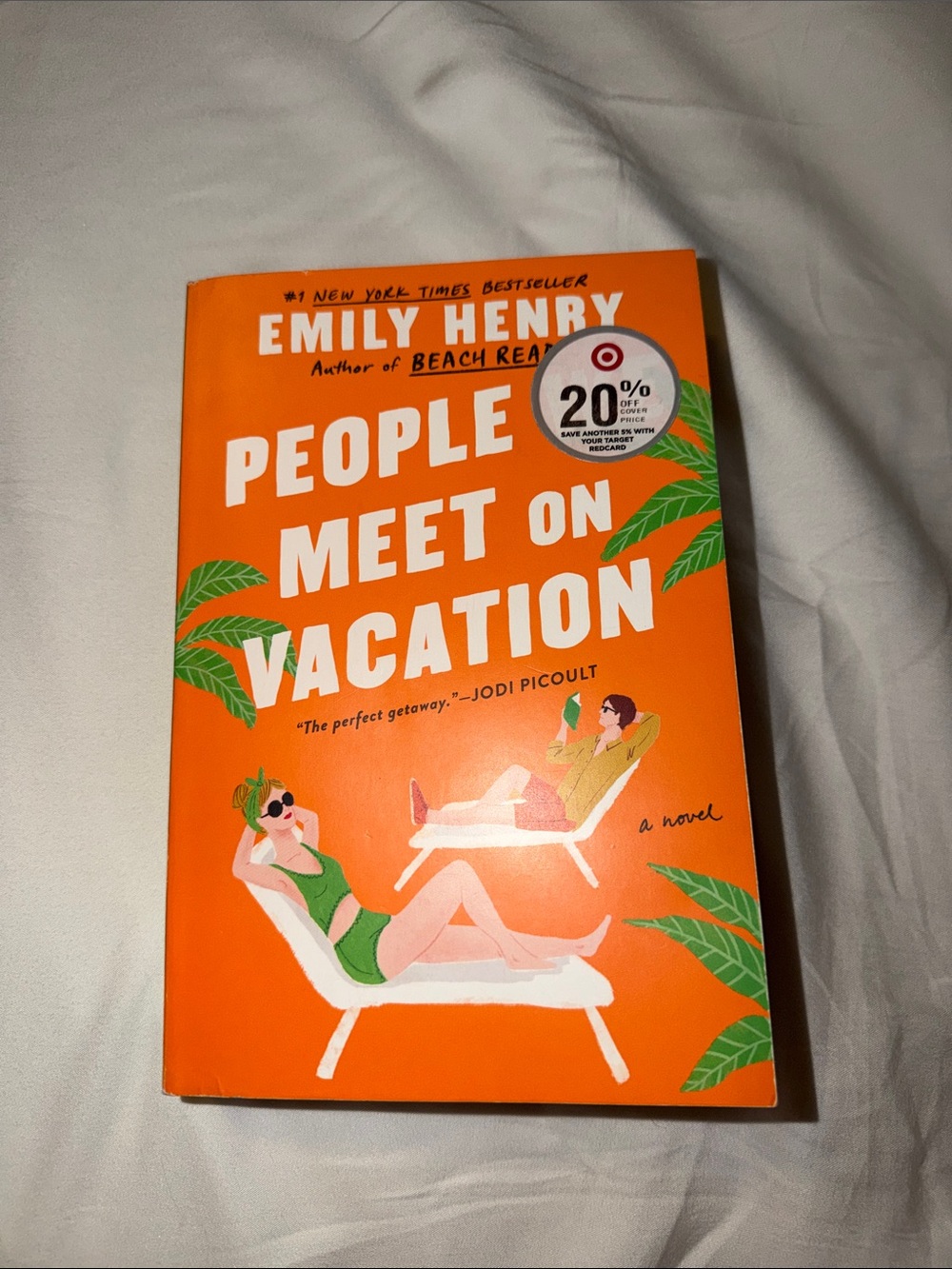 3/10$ - People Meet on Vacation Paperback - Emily Henry